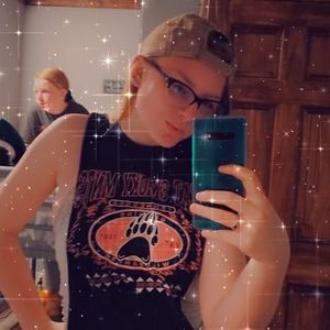 Meet your Posher, Denna